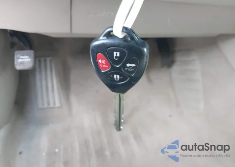 2009 Toyota Camry Xle z USA, uszkodzony, nr VIN 4T1BE46K29U314213